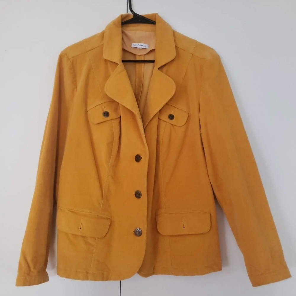 Mustard corduroy jacket blazer.